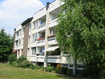 2- Zimmer- Dachgeschosswohnung mit Balkon im Krefelder Nordwesten