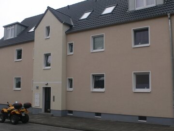 Helle 2-Zimmer-Wohnung im Dachgeschoss im Grünen von Krefeld-Linn