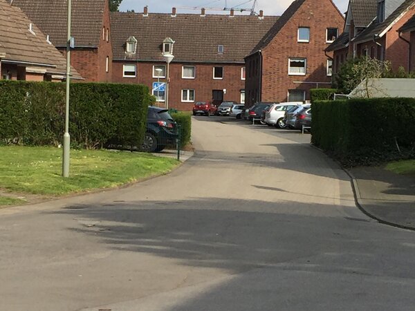 0-Kleine  3-Zimmer-Wohnung in ruhiger Lage von Krefeld-Linn