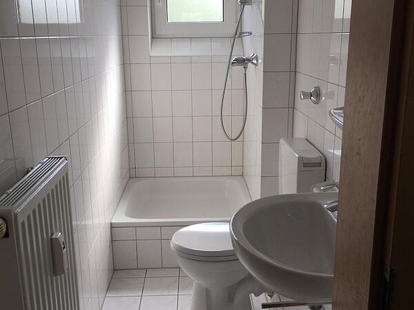 2-Kleine  3-Zimmer-Wohnung in ruhiger Lage von Krefeld-Linn